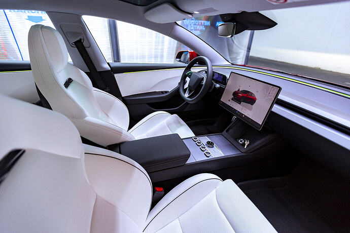 tesla_model_3_performance_highland_2025_2